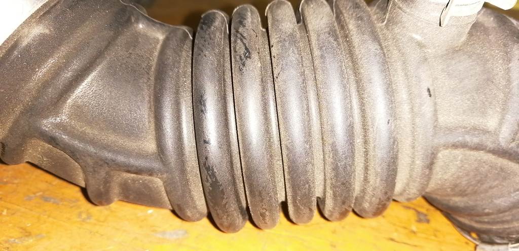 корпус воздушного фильтра Nissan Note 3