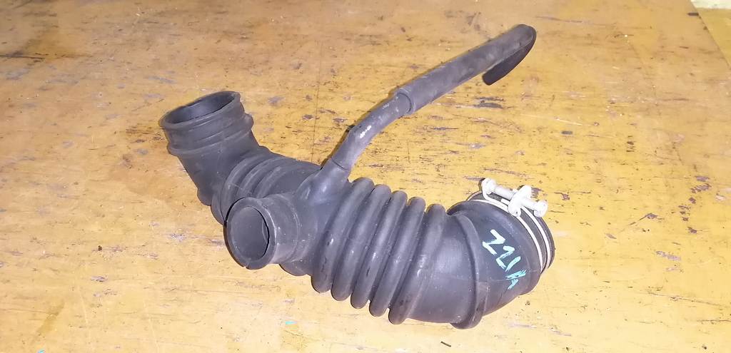 гофра воздушного фильтра Mitsubishi Colt 0