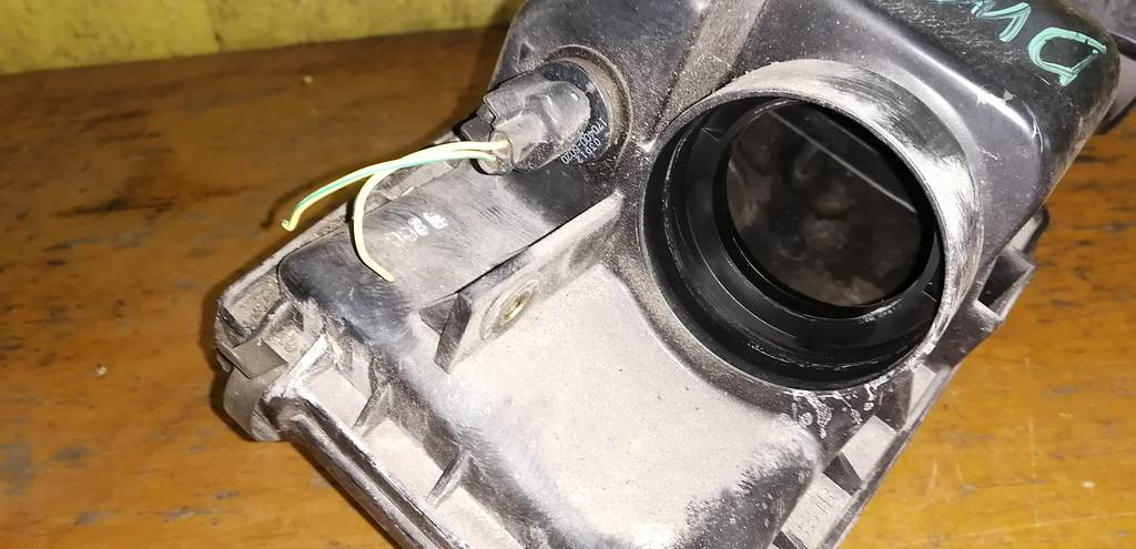 DEMIO DW3W КОРПУС ВОЗДУШНОГО ФИЛЬТРА Mazda Demio 1