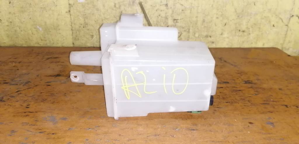 бачок омывателя Nissan Cube 0