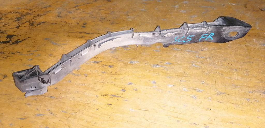 крепеж бампера Subaru Forester 0