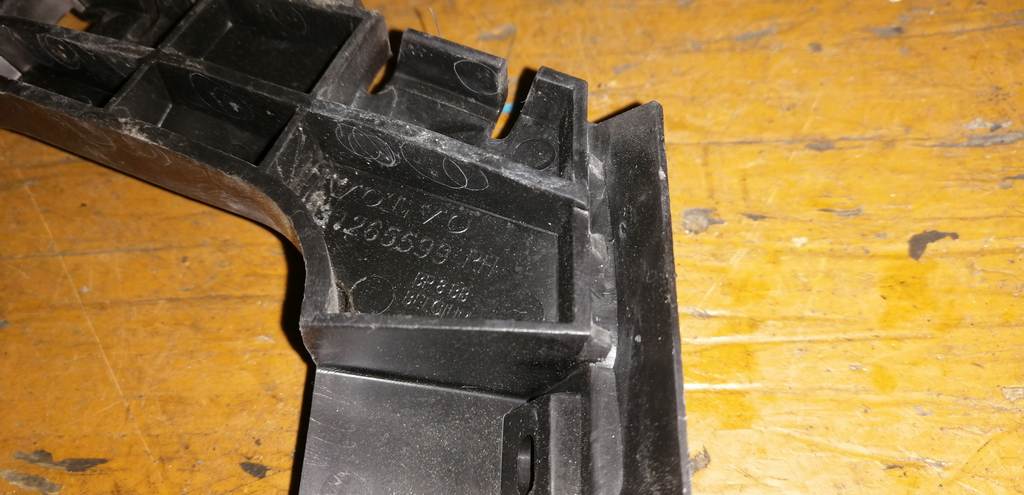 Кузов Volvo S40 2