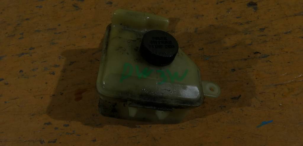 бачок гидроусилителя Mazda Demio 0