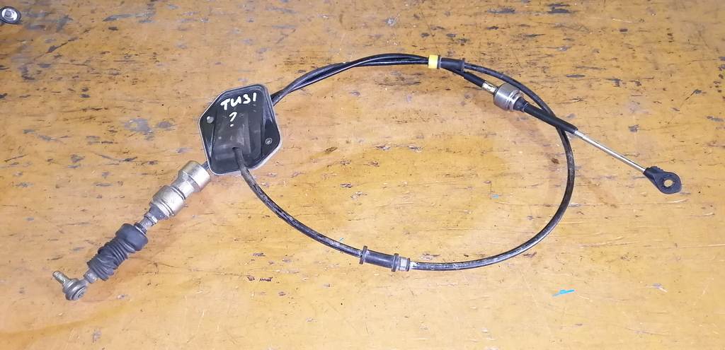 трос переключения акпп Nissan Presage 0