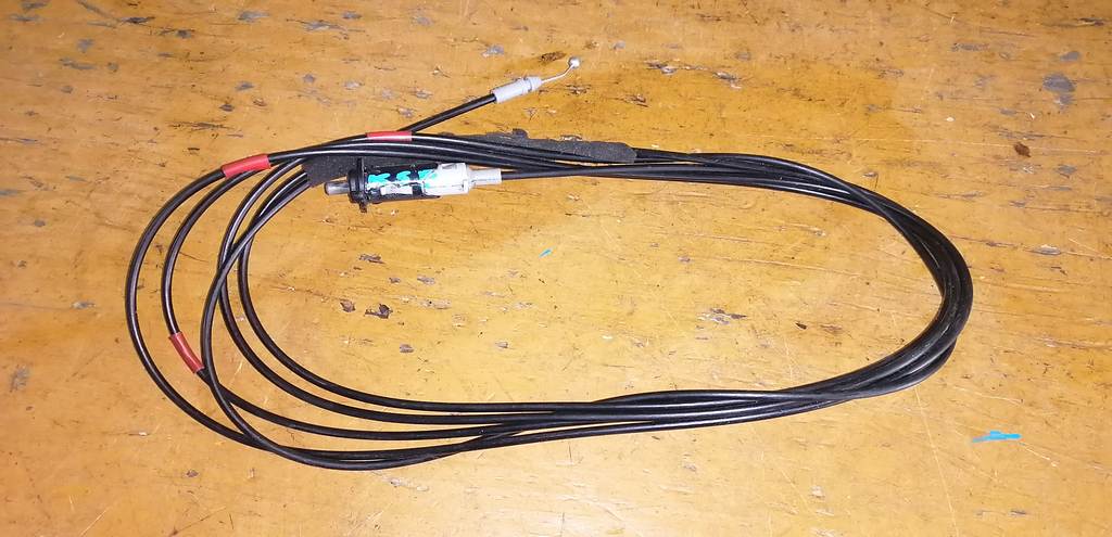 тросик лючка бака Toyota Vitz 0