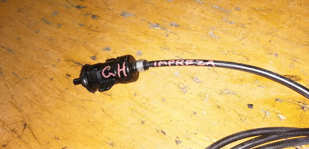 IMPREZA GH2 ТРОС ЛЮЧКА БЕНЗОБАКА Subaru Impreza 1