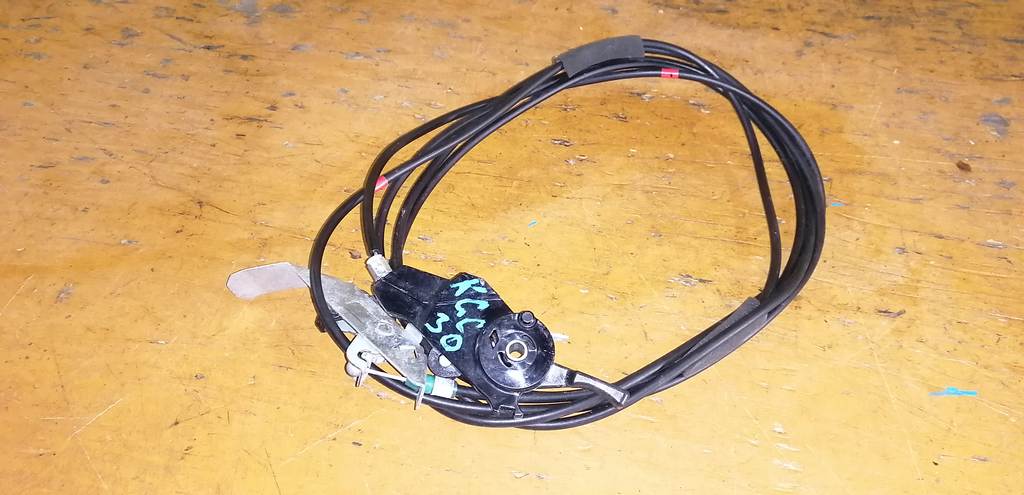 тросик лючка бака Toyota Passo 0