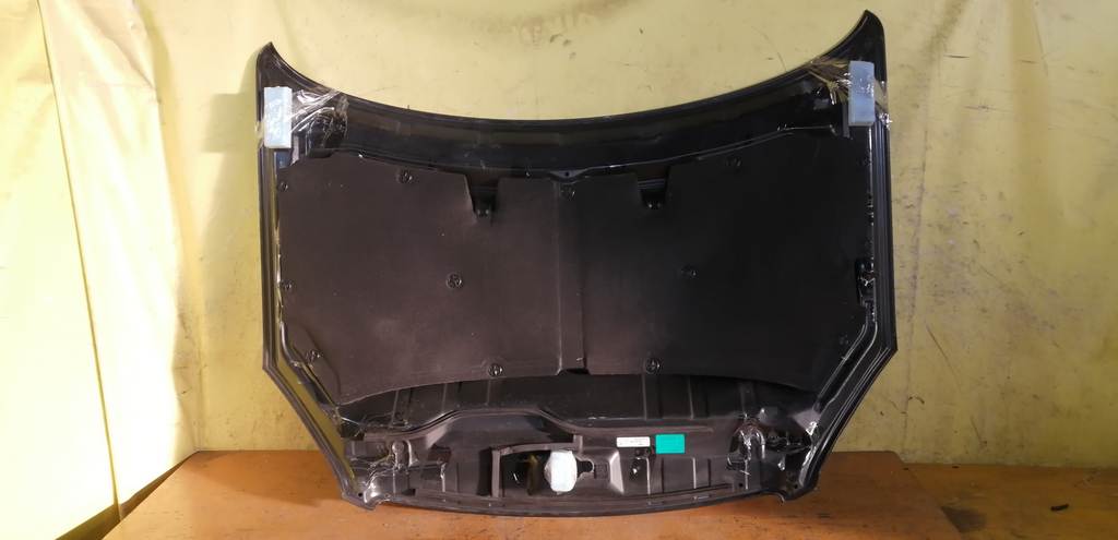 DUALIS J10 КАПОТ Nissan Dualis 4