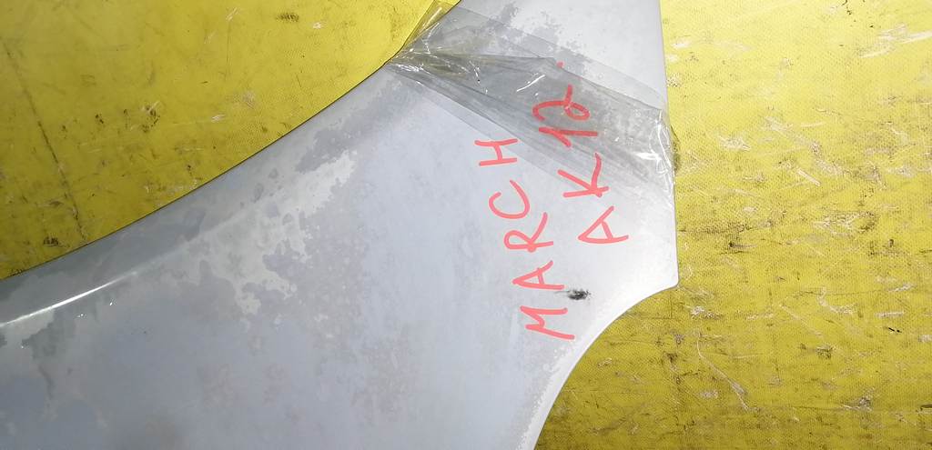 MARCH AK12 КАПОТ Nissan March 1