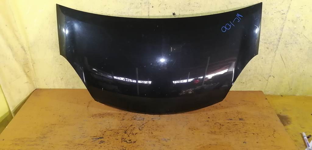 капот Toyota Passo 0