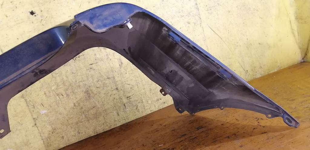 бампер Mazda MPV 9