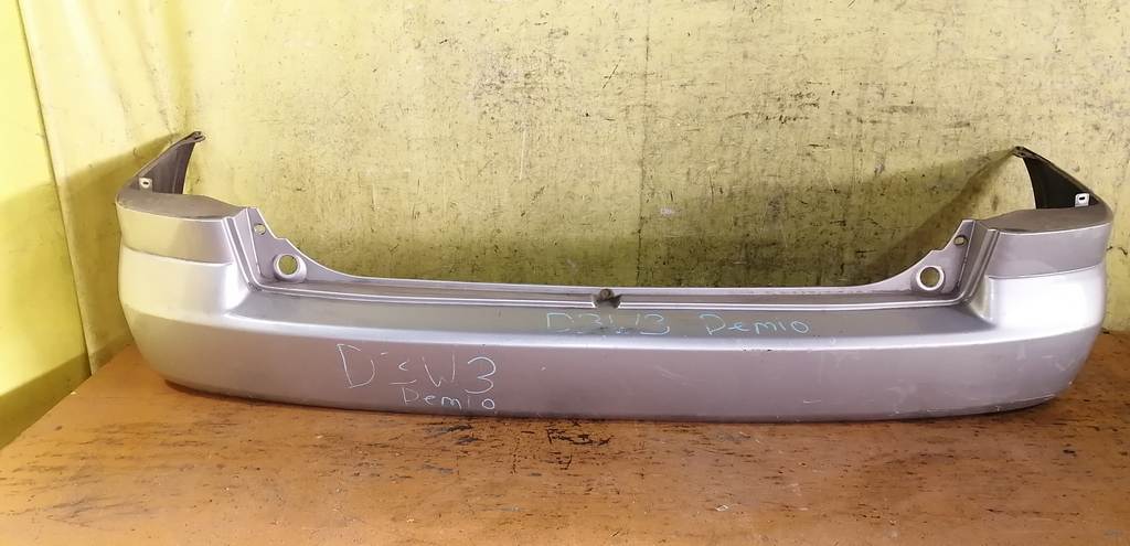 бампер Mazda Demio 0