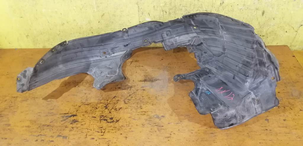 подкрылок Nissan March 0