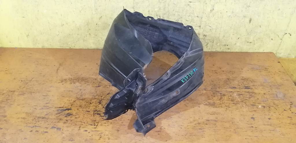 подкрылок Toyota Vitz 0