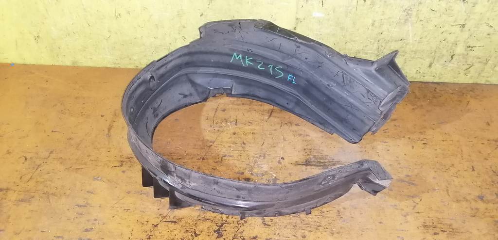 подкрылок Suzuki Palette 0