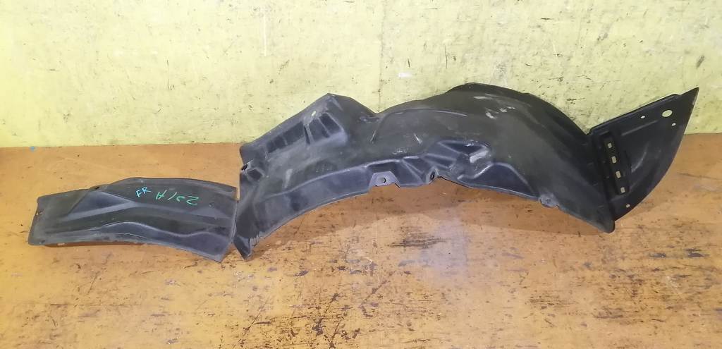 подкрылок Mitsubishi Colt 0