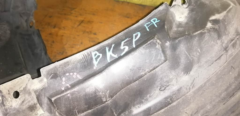 AXELA BK5P ПОДКРЫЛОК ПЕРЕДНИЙ ПРАВЫЙ Mazda Axela 1