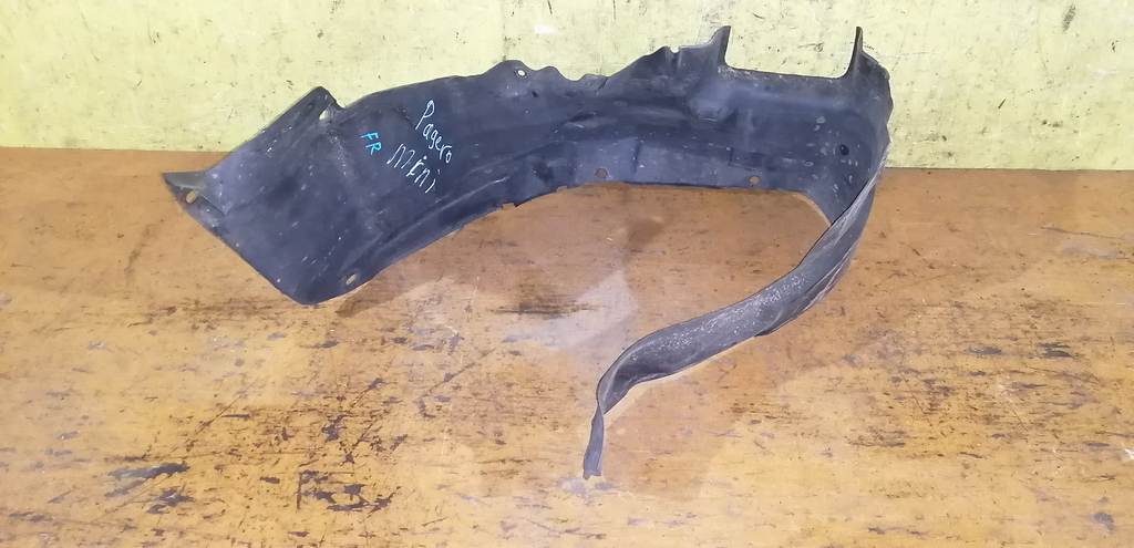 подкрылок Mitsubishi Pajero Mini 0