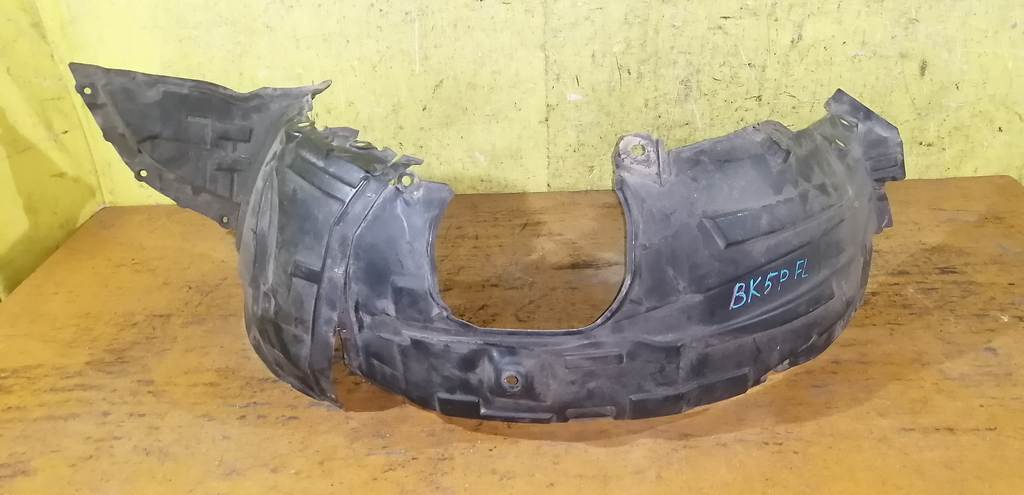 подкрылок Mazda Axela 0