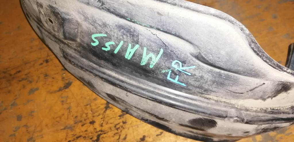 SOLIO MA15S ПОДКРЫЛОК ПЕРЕДНИЙ ПРАВЫЙ Suzuki Solio 1