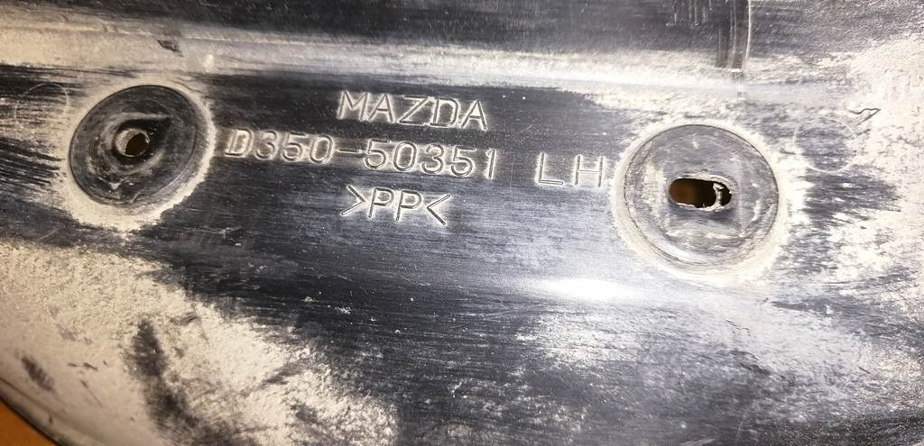 DEMIO DY3W ПОДКРЫЛОК ЗАДНИЙ ЛЕВЫЙ Mazda Demio 1