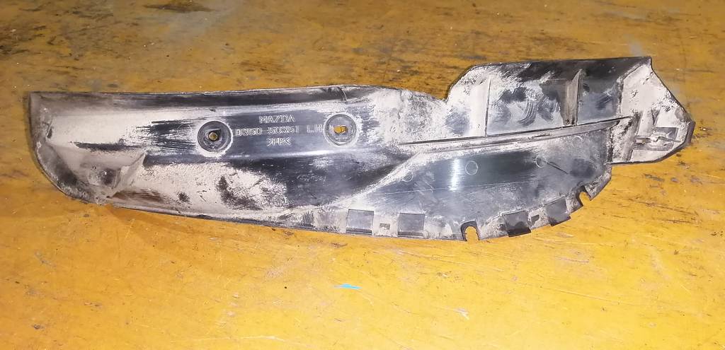 Кузов Mazda Demio 2