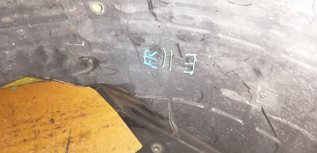 NOTE E11 ПОДКРЫЛОК ПЕРЕДНИЙ ПРАВЫЙ Nissan Note 1