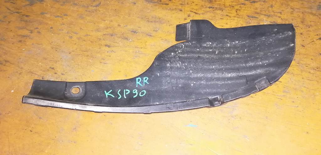 подкрылок Toyota Vitz 0