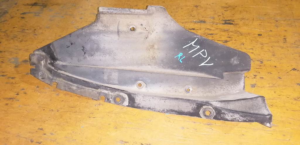 подкрылок Mazda MPV 0