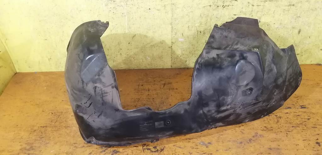 подкрылок Volvo XC90 3