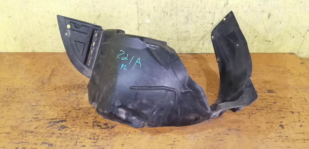 подкрылок Mitsubishi Colt 0