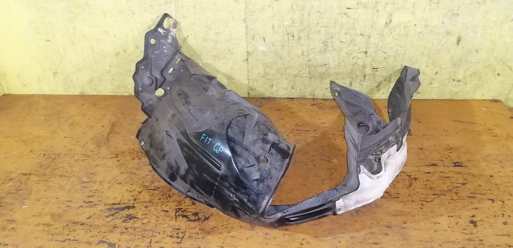 подкрылок Honda Fit 0
