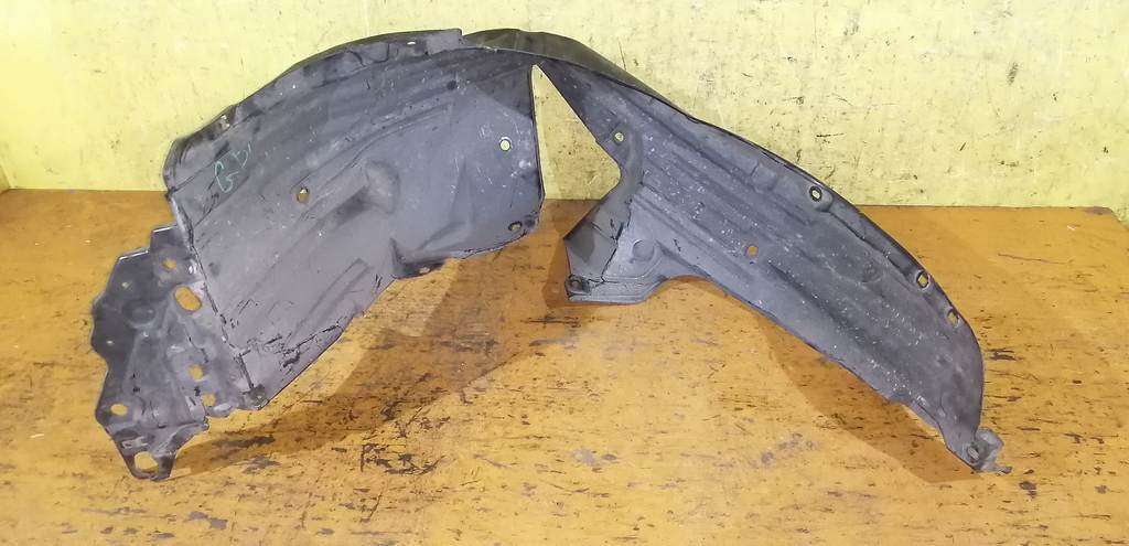 подкрылок Honda Fit 3