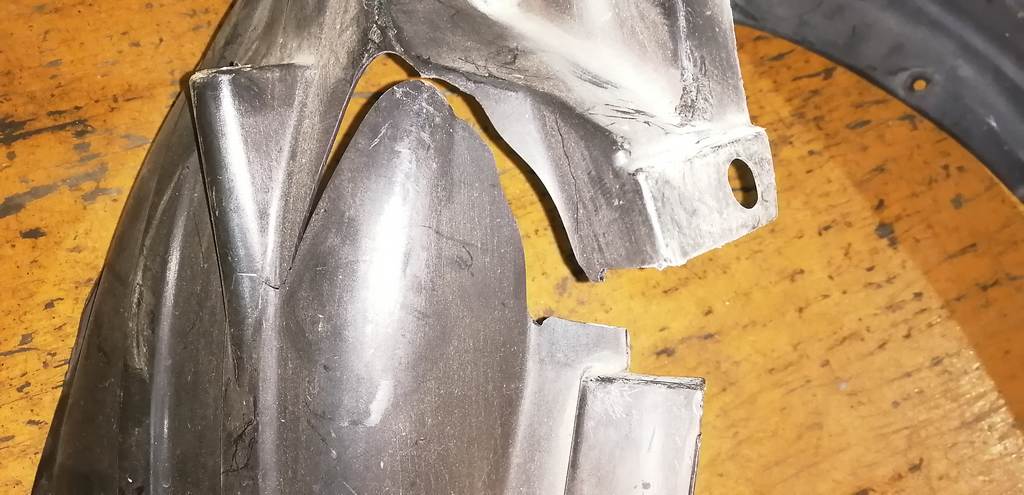 FIT GD1 ПОДКРЫЛОК ПЕРЕДНИЙ ПРАВЫЙ 74101-SAA-900, ДЕФЕКТ Honda Fit 4