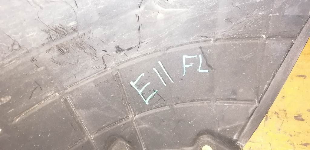 NOTE E11 ПОДКРЫЛОК ПЕРЕДНИЙ ЛЕВЫЙ Nissan Note 1