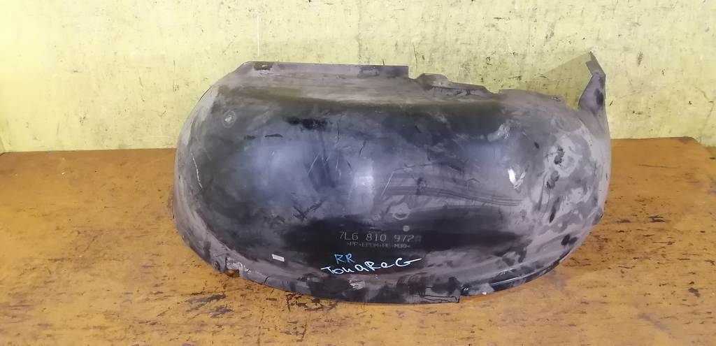 подкрылок Volkswagen Touareg 0