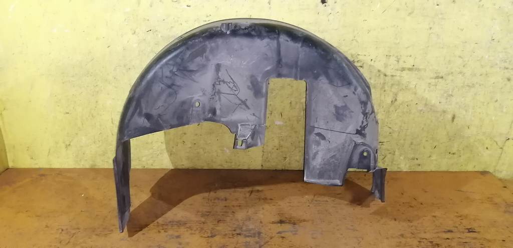 подкрылок Honda Elysion 3