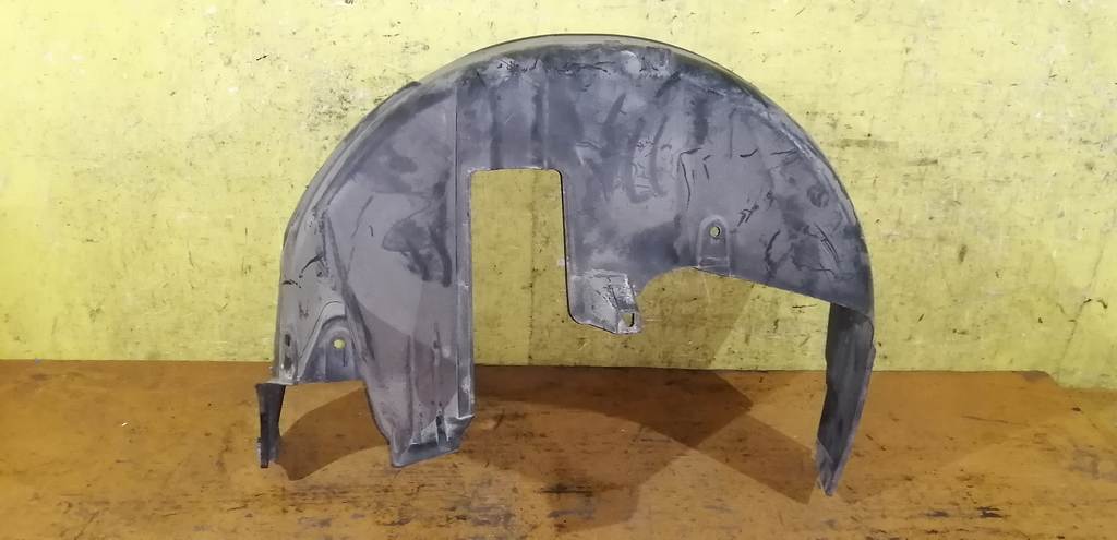 подкрылок Honda Elysion 3