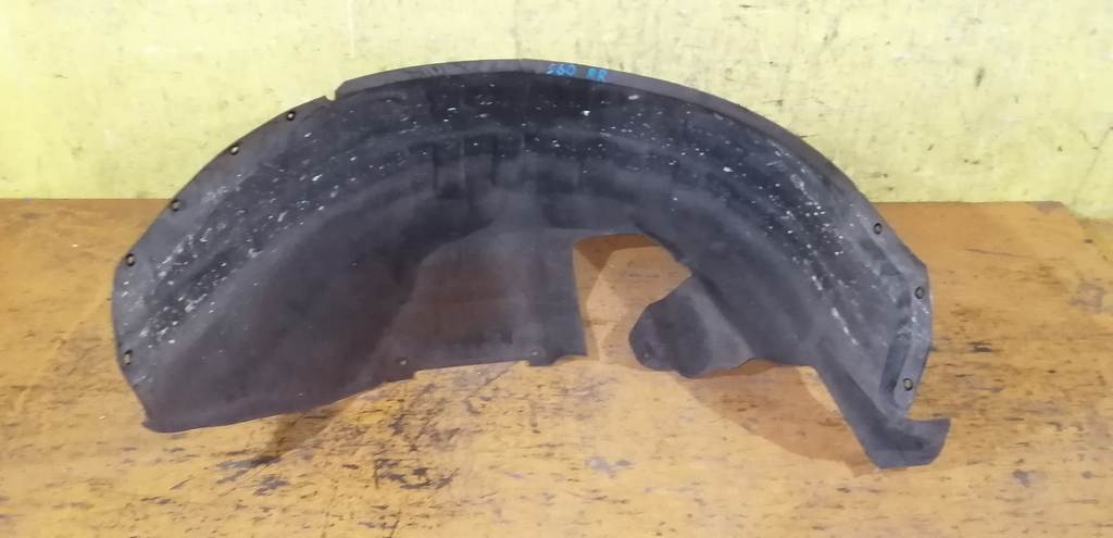 подкрылок Volvo S40 0