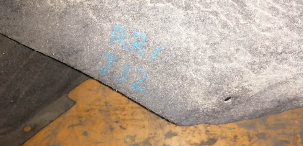 TEANA J32 ПОДКРЫЛОК ЗАДНИЙ ПРАВЫЙ 1 Nissan Teana 1