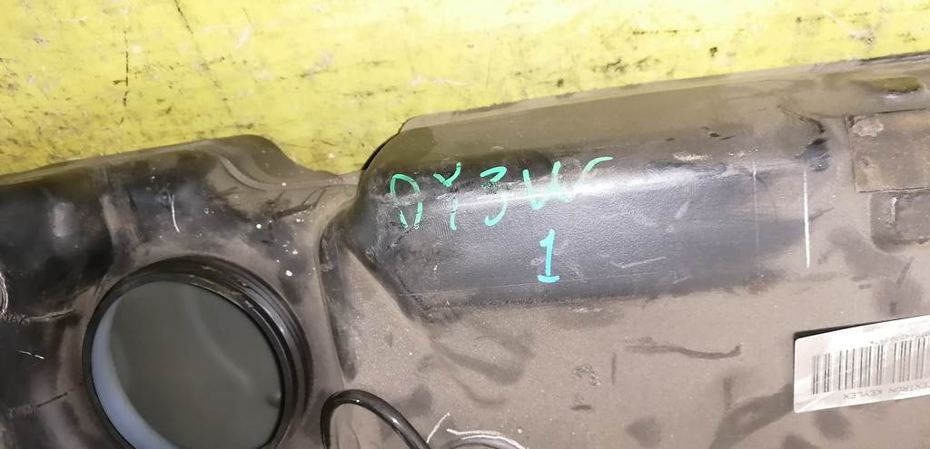 DEMIO DY3W БЕНЗОБАК 1 Mazda Demio 1