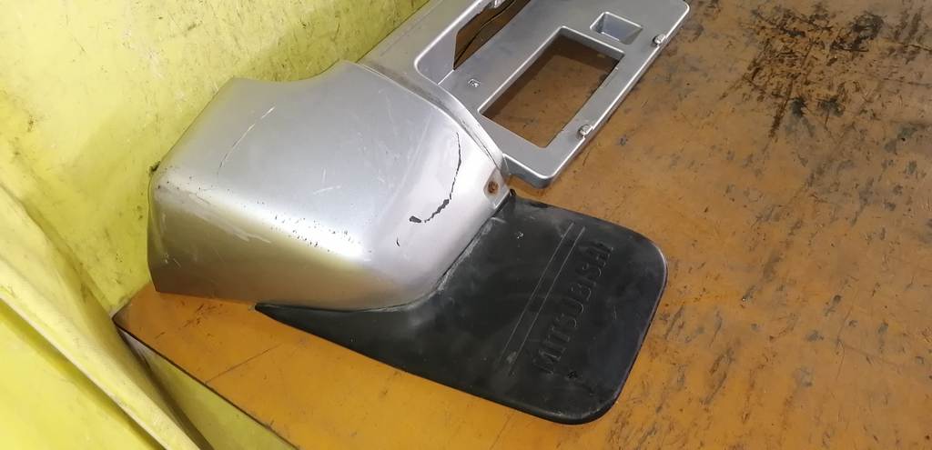 бампер Mitsubishi Pajero Mini 3