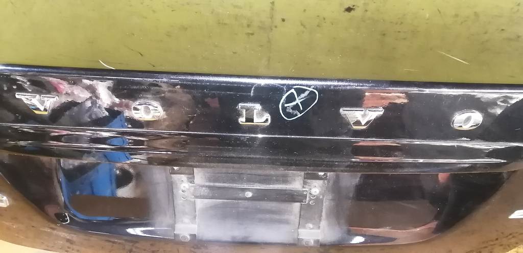 VOLVO S40 MS КРЫШКА БАГАЖНИКА Volvo S40 1