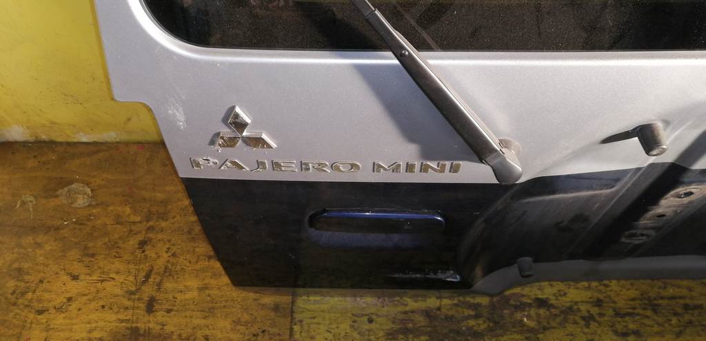 PAJERO MINI H58A ДВЕРЬ 5-Я Mitsubishi Pajero Mini 1