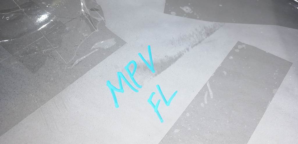 MPV LW5W КРЫЛО ПЕРЕДНЕЕ ЛЕВОЕ Mazda MPV 1