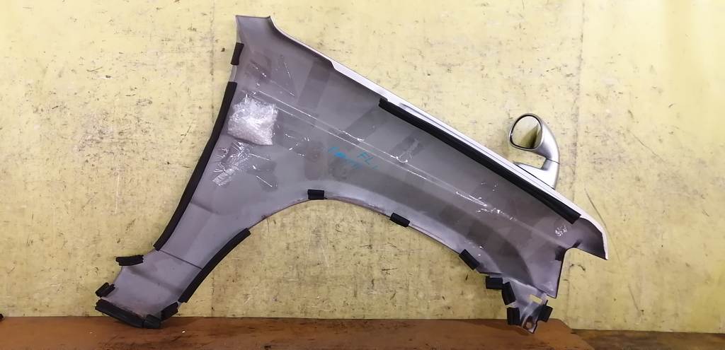 крыло Mitsubishi Pajero Mini 3