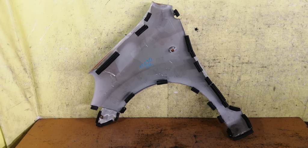 крыло Toyota Passo 3