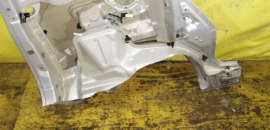 SOLIO MA15S КРЫЛО ЗАДНЕЕ ЛЕВОЕ Suzuki Solio 4