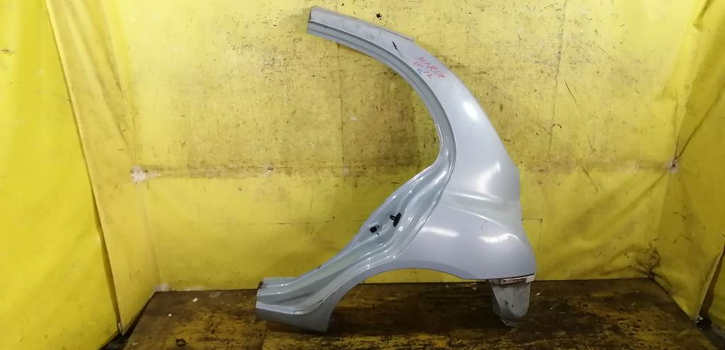 крыло Nissan March 0