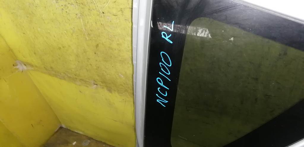 RACTIS NCP100 КРЫЛО ЗАДНЕЕ ЛЕВОЕ Toyota Ractis 1